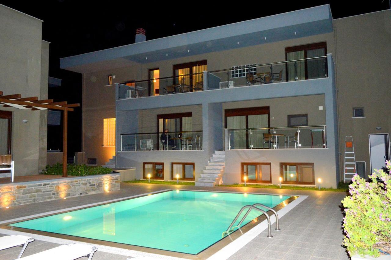 Mary'S Luxury Apartment Криси Амудия Стая снимка